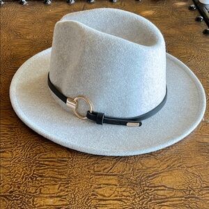 Anne Klein modern cowboy hat